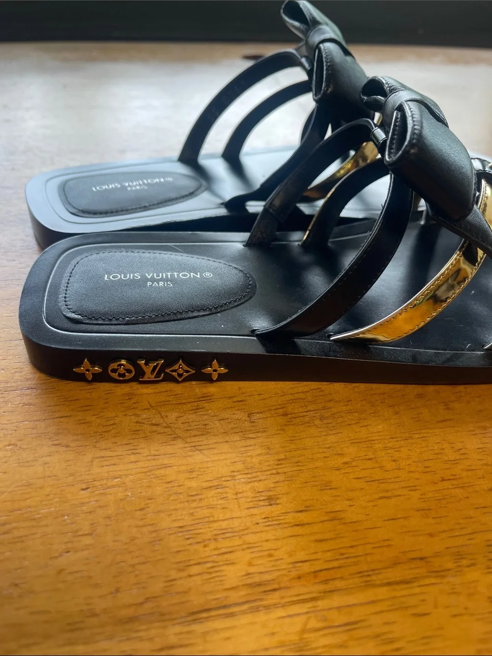 Louis Vuitton elegant louis